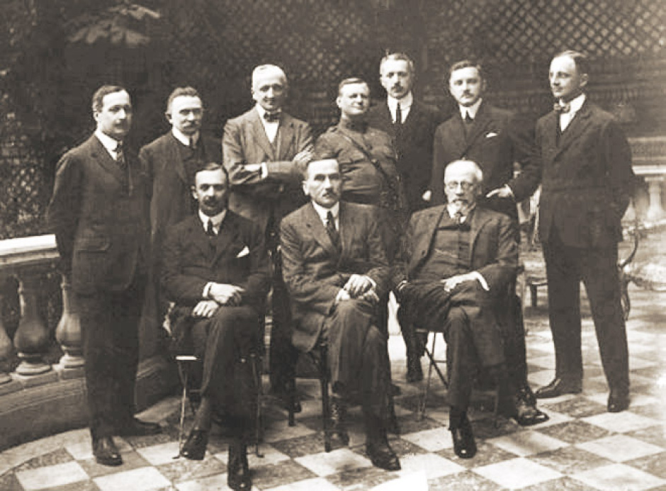  Komitet-Narodowy-Polski-in-Paris-1918-Polish-National-Committee-concerned-by-France-as-provisional-Polish-goverment