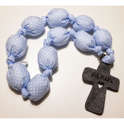 Różaniec dla dzieci Przytulaniec (niebieski w kropki)